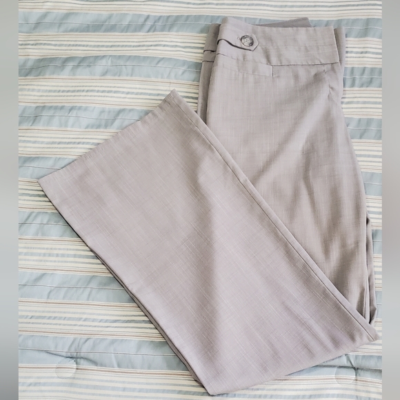 The Limited Cassidy Fit Grey Flare Pants - Picture 2 of 15